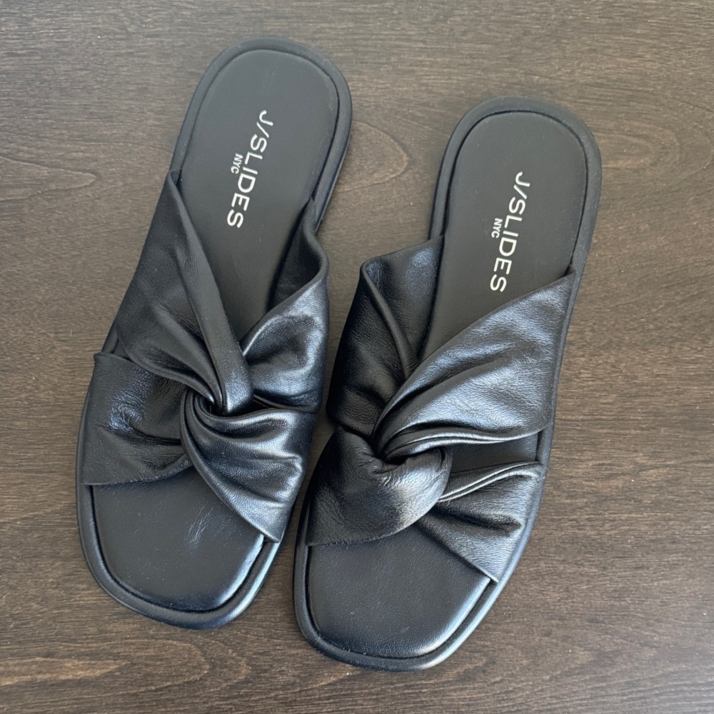 J/SLIDES Black Leather Knot Sandals